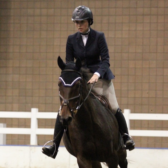 Meet your Posher, Hannah - Picture 1 of 1